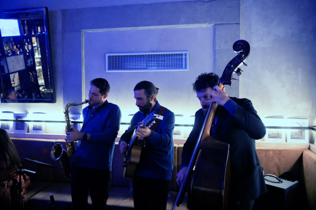 NB1 Tolga jazz Trio 7 S&P